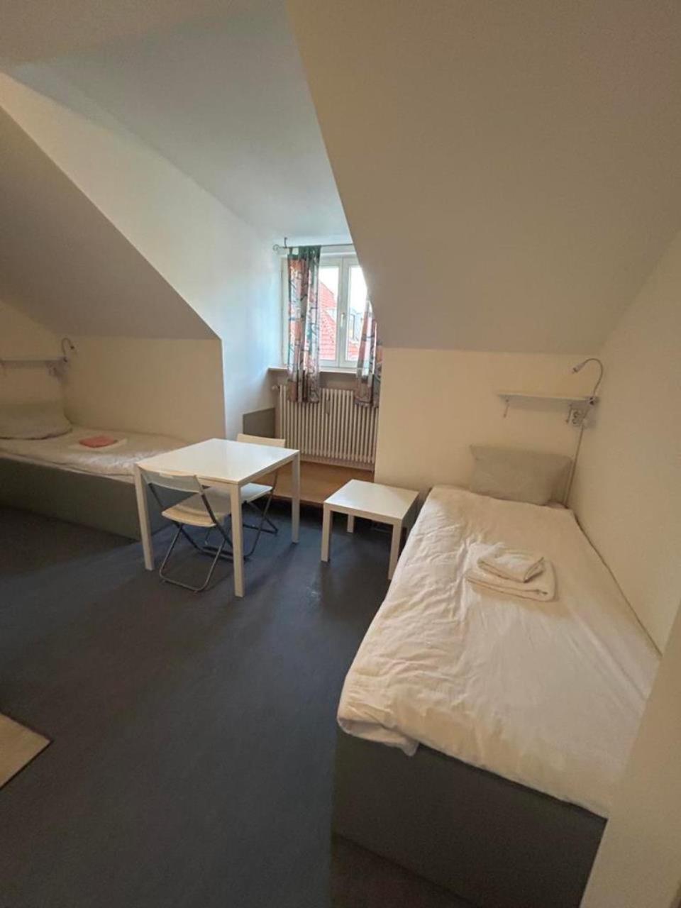 Apartment Budget Station Apartmenthostel Sen 14