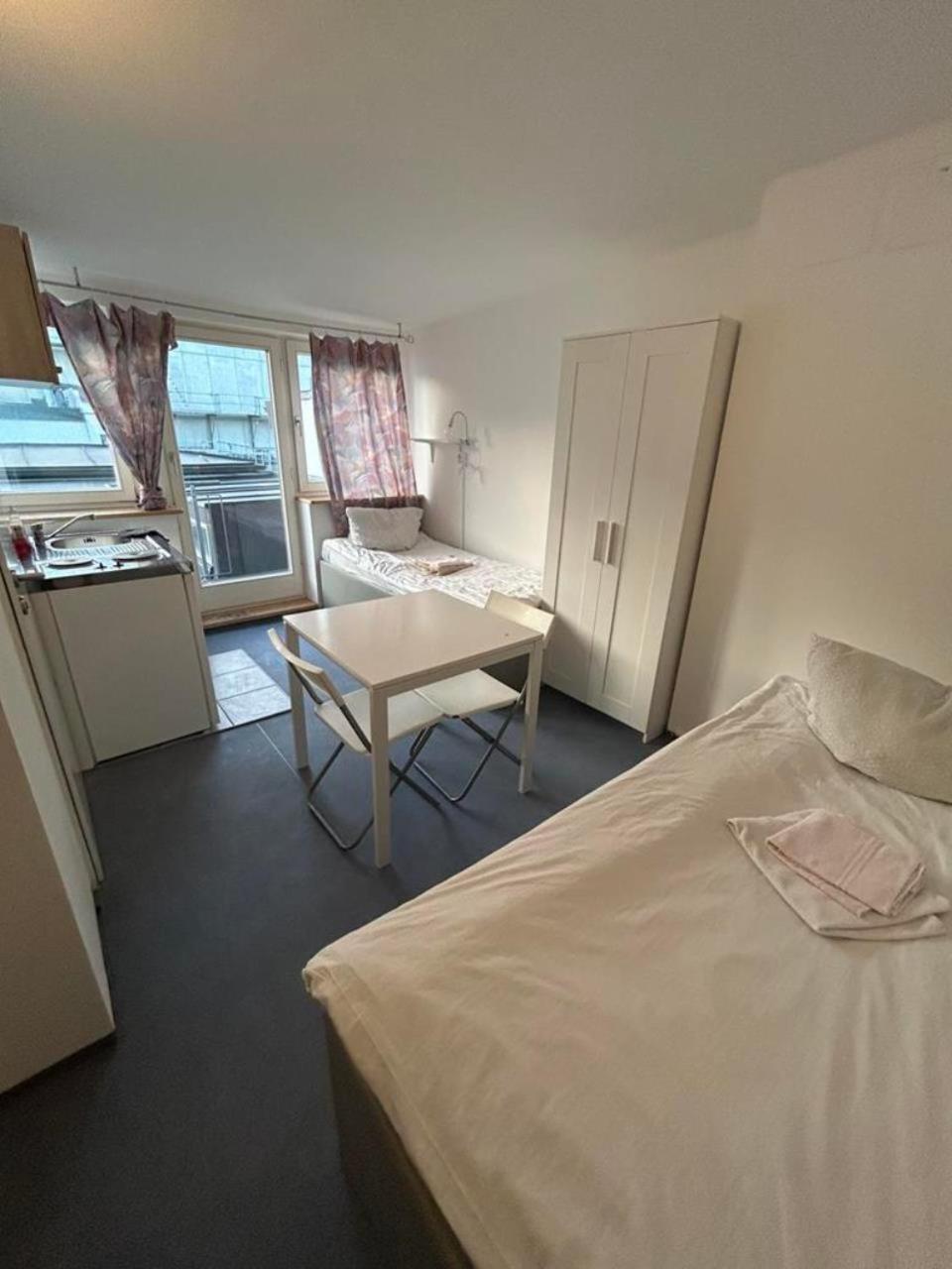 Apartment Budget Station Apartmenthostel Sen 14 *