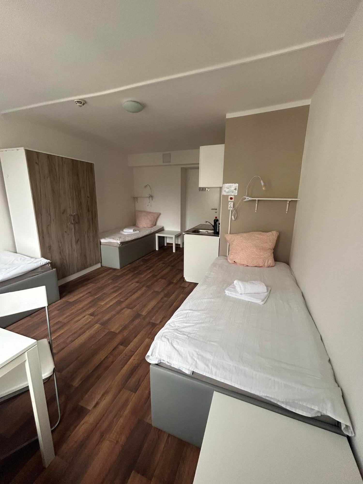 Budget Station Apartmenthostel Sen 14 *