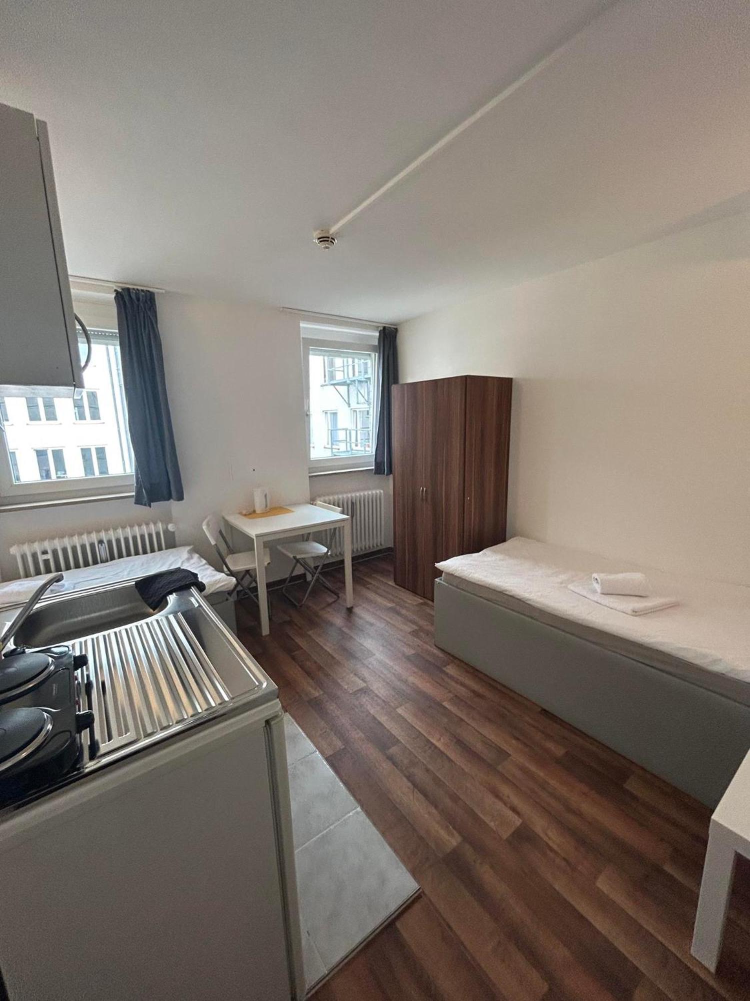 Apartment Budget Station Apartmenthostel Sen 14 *