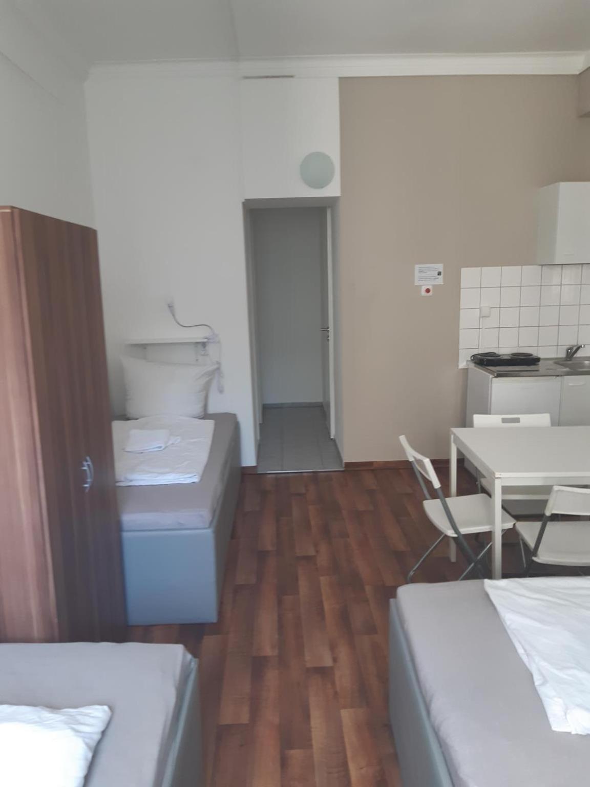 Budget Station Apartmenthostel Sen 14 *